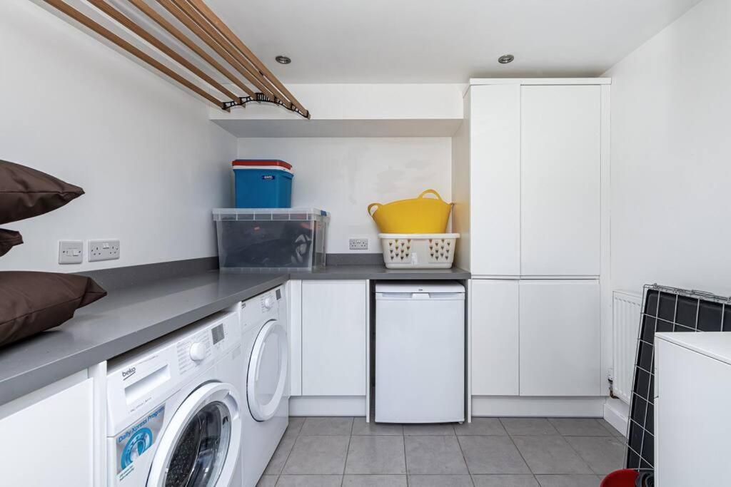 Family-Friendly Retreat Between Beach & Mountains Tremadog Exterior foto